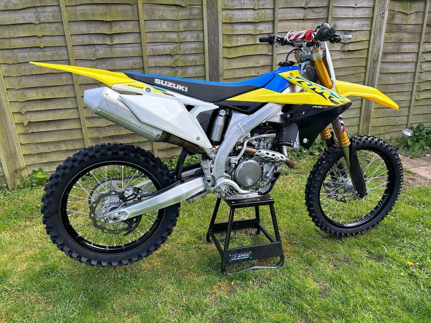 Best 2021 Suzuki RMZ 250 Dirt Bike - Image 9
