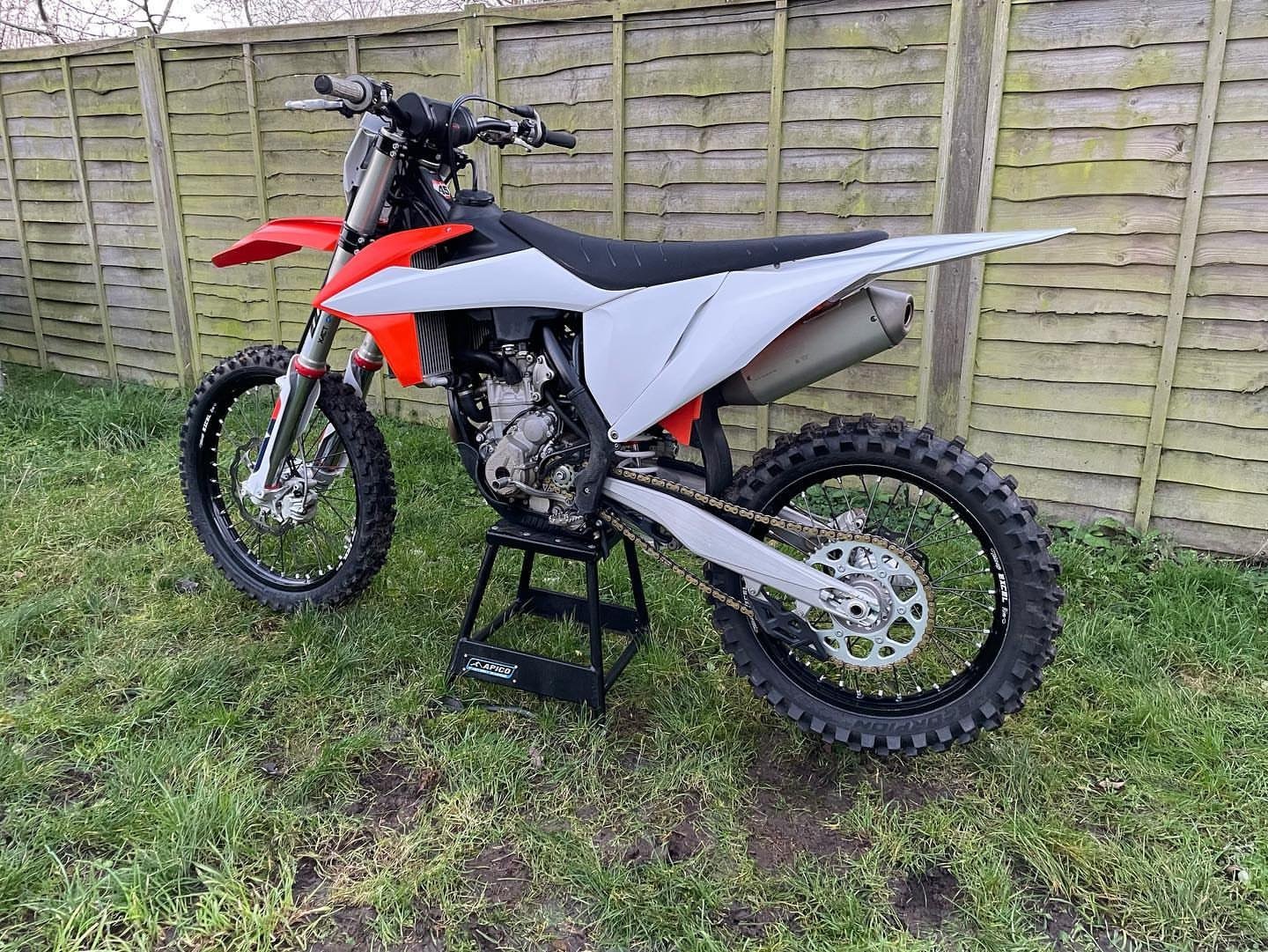 Best KTM SXF 350 2021 Dirt Bike - Image 2