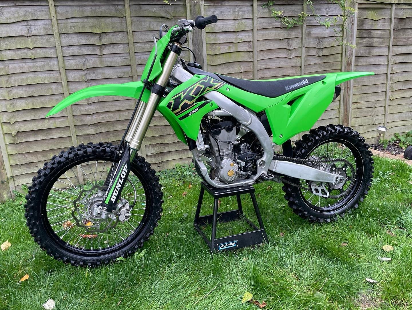 Best Kawasaki KXF 250 2021 Dirt Bike - Image 3