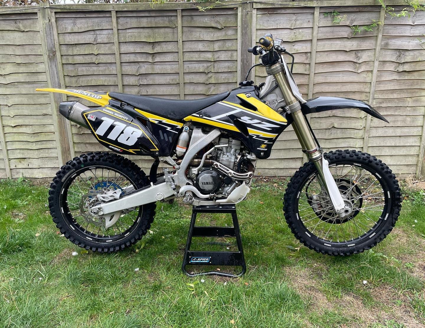 Best YAMAHA YZF 250 2009