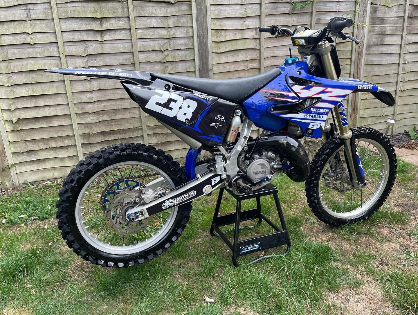 Best YAMAHA YZ 125 2006 Dirt Bike - Image 10