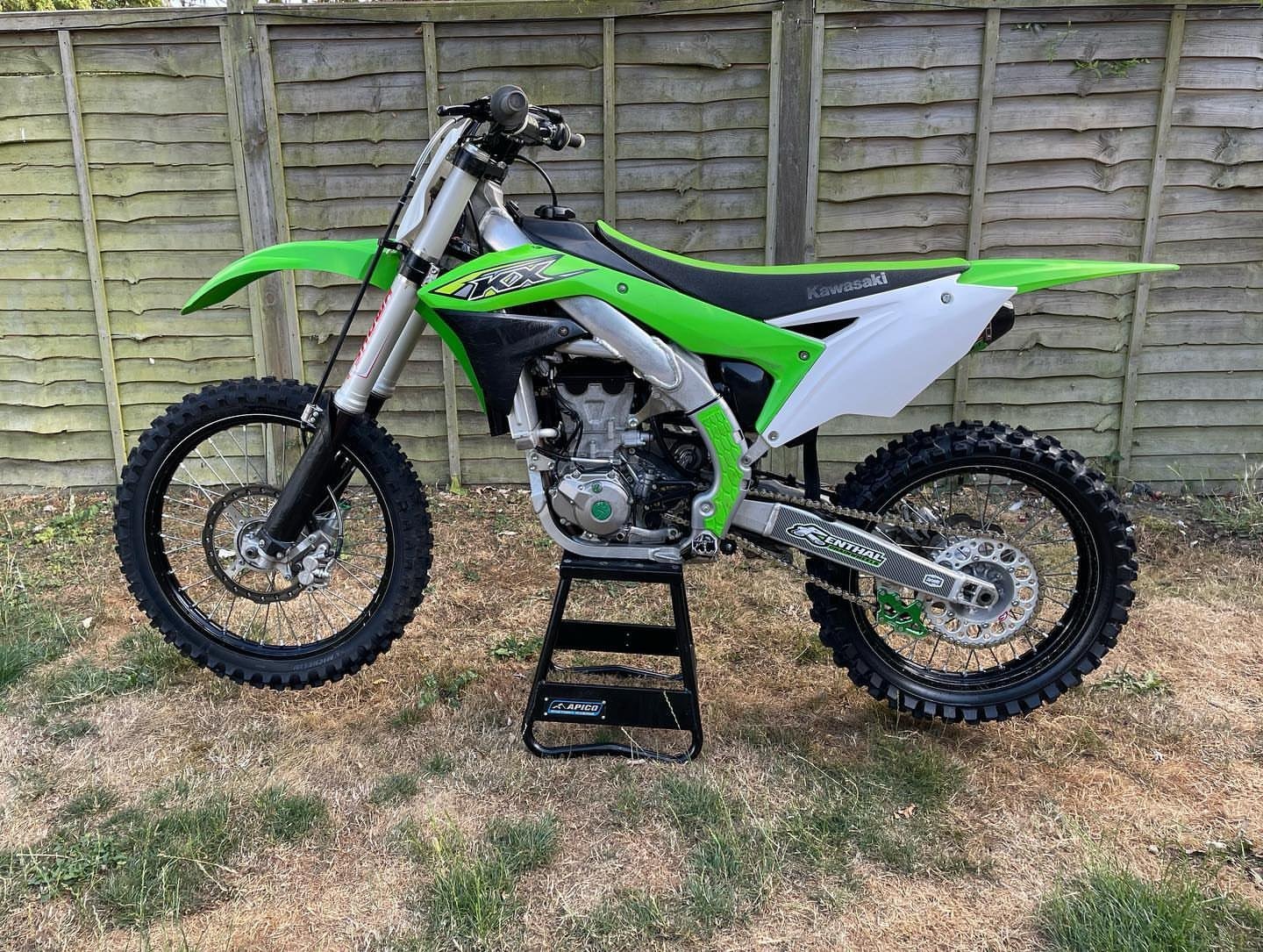 Best KAWASAKI KXF 450 2017 Dirt Bike - Image 2