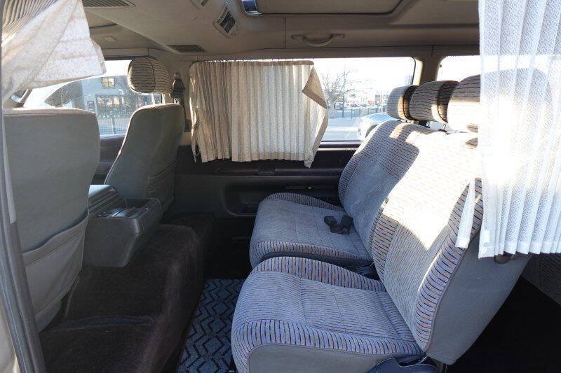 1993 Toyota HiAce | CPP Processing CO Ltd | Best Cars in Europe