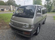 1995 Toyota HiAce | CPP Processing CO Ltd | Best Cars in Europe