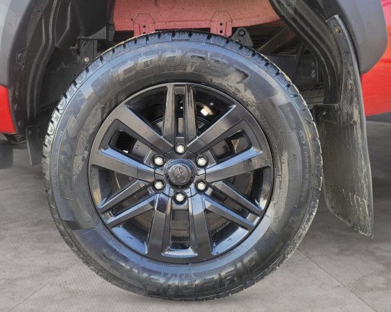 Toyota Hilux 2016 | right-hand-drive CPP Processing