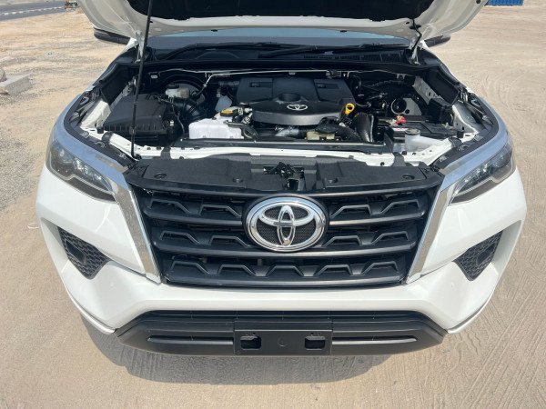 2023 TOYOTA Fortuner 7 Seats