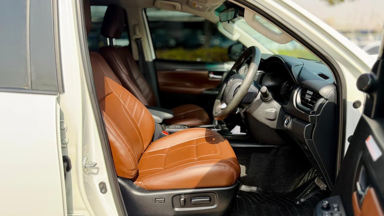2023 TOYOTA Fortuner 7 Seats